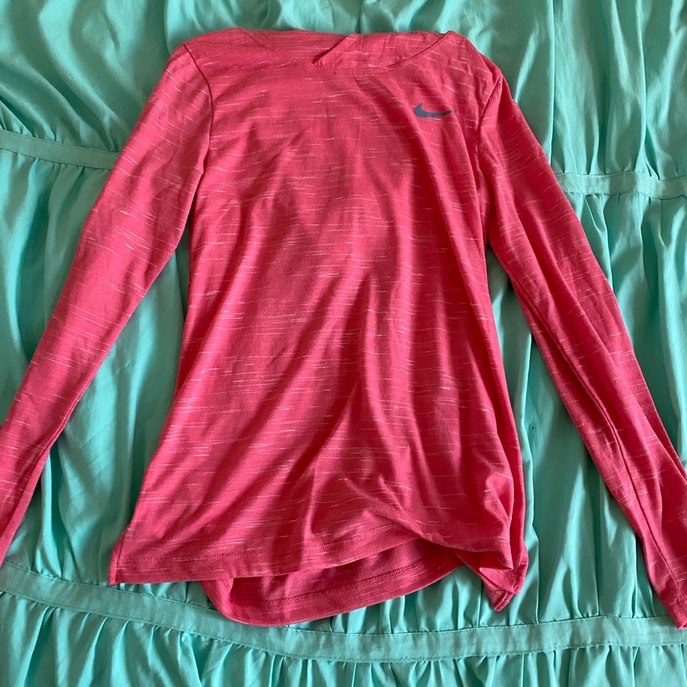 Nike girls long sleeve shirt
